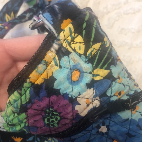 Vera Bradley Hipster Crossbody - Picture 5 of 6